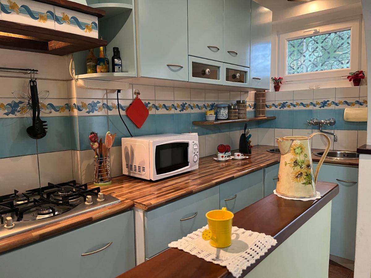 Casa Lorena A 50 Mt Dal Mare